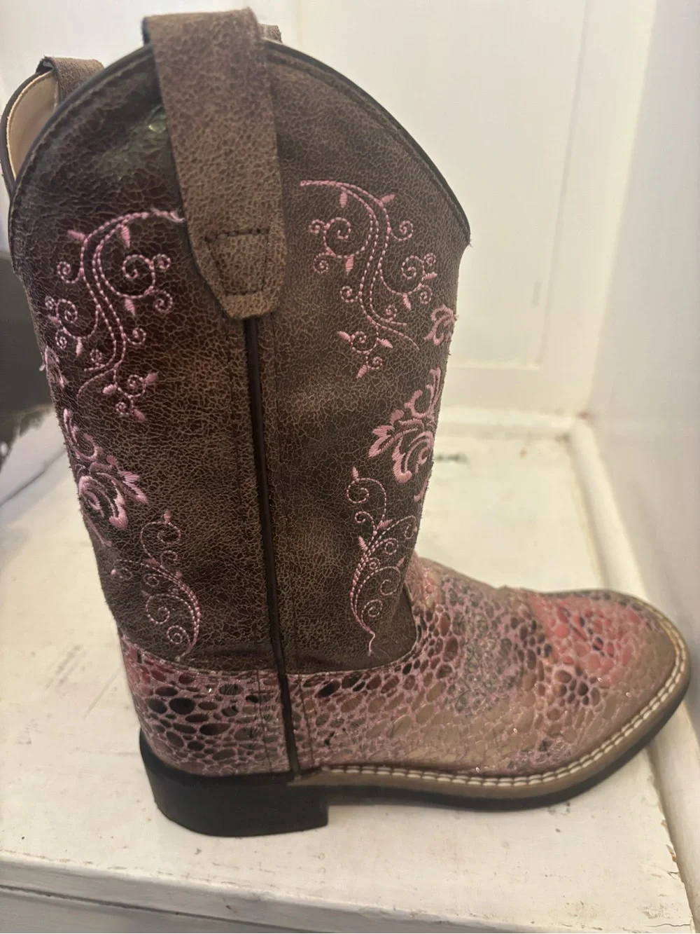 Old West stylish western